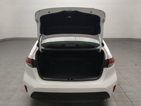 Used 2025 Toyota Corolla LE FWD image 29