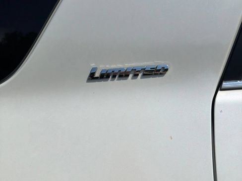 Used 2017 Toyota 4Runner Limited AWD/4WD image 26