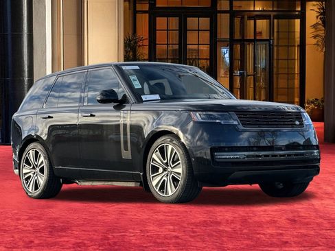 New 2025 Land Rover Range Rover SE image 8