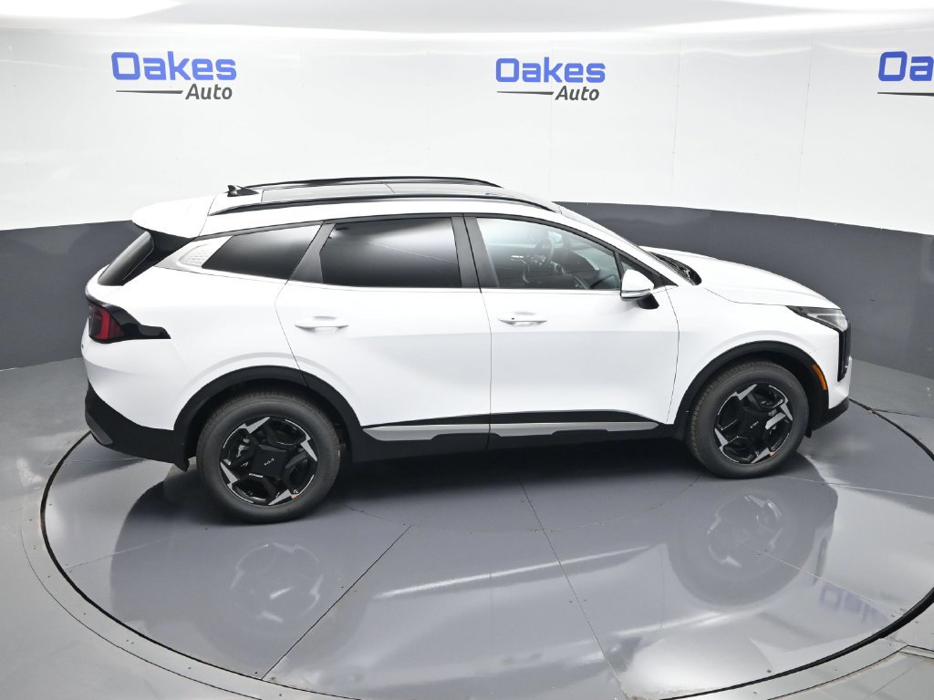 Certified 2026 Kia Sportage EX w/ EX Panorama Roof Package AWD/4WD image 51
