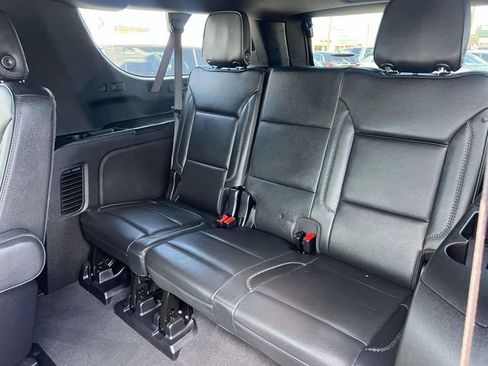 Certified 2025 GMC Yukon XL Denali AWD/4WD image 13
