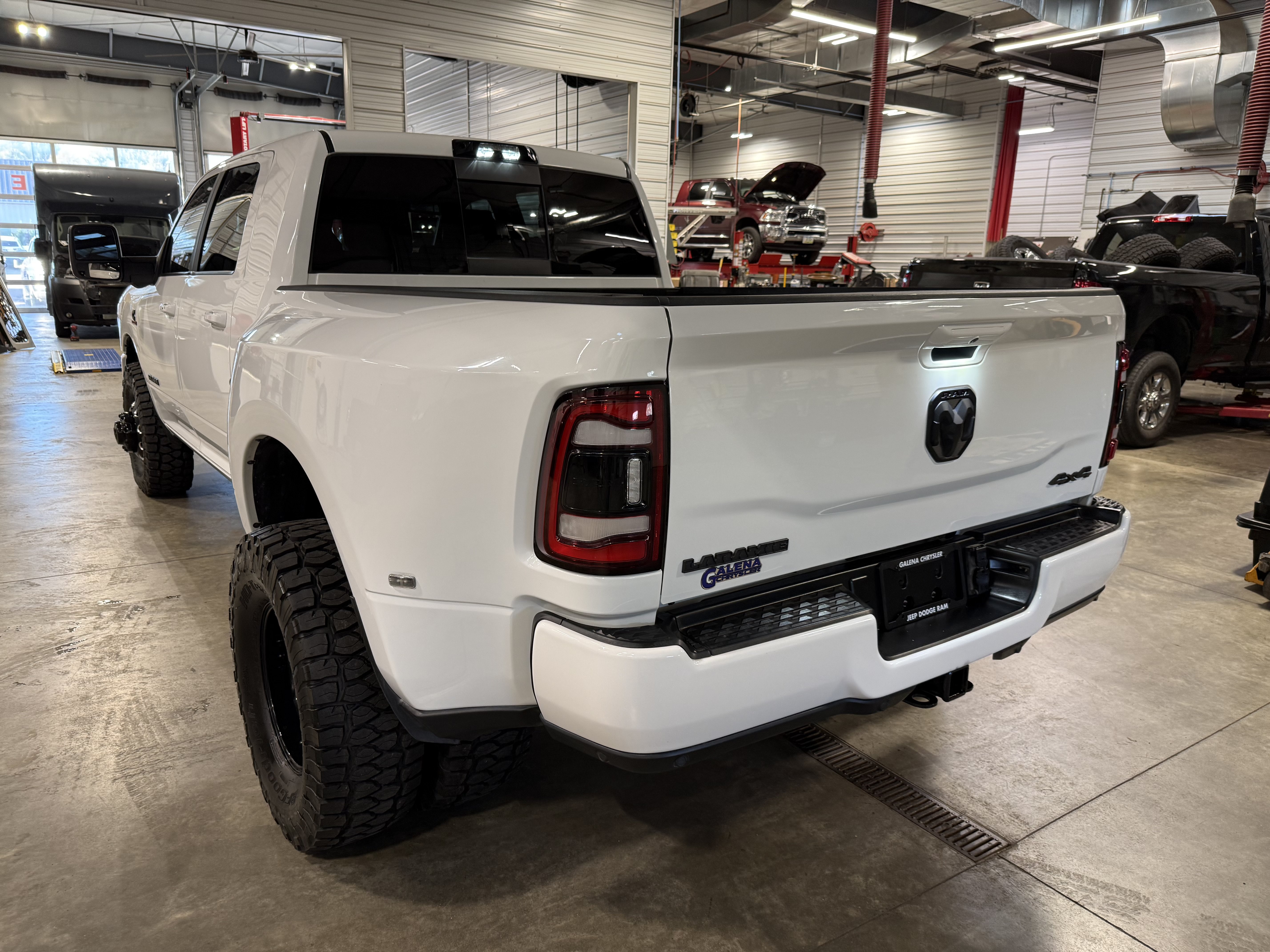 Used 2023 RAM 3500 Laramie AWD/4WD image 28