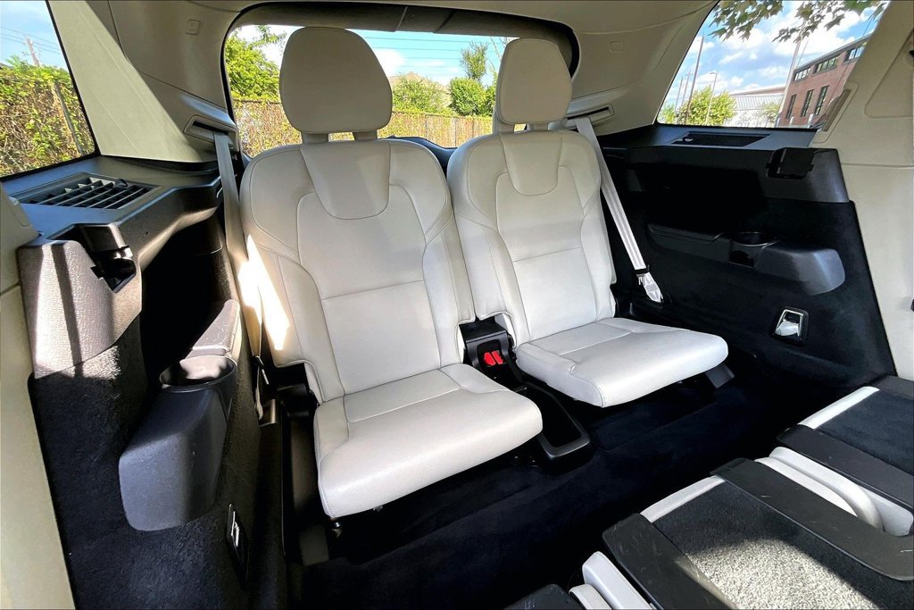 Certified 2023 Volvo XC90 B6 Plus w/ Protection Package Premier AWD/4WD image 38