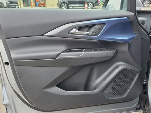 New 2026 Chevrolet Equinox EV LT image 20