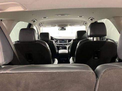 Used 2020 Buick Enclave Essence image 55