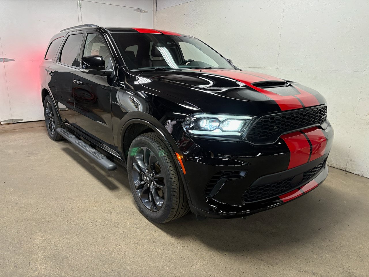 Used 2025 Dodge Durango R/T AWD/4WD image 1