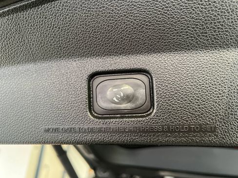 Used 2016 Ford Explorer Limited image 45