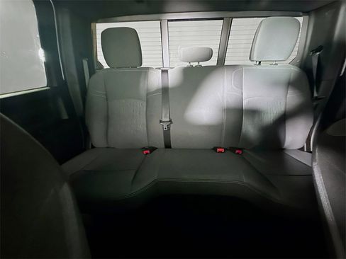 Used 2024 RAM 2500 Tradesman w/ Chrome Appearance Group image 13