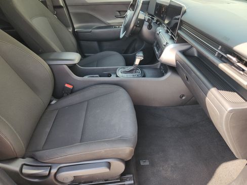 Used 2024 Hyundai Kona SEL FWD image 15