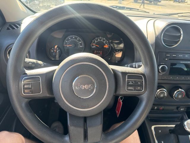 Used 2015 Jeep Patriot Sport w/ Power Value Group FWD image 15