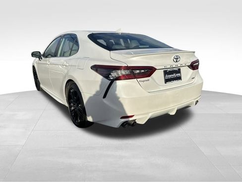 Used 2023 Toyota Camry XSE image 5