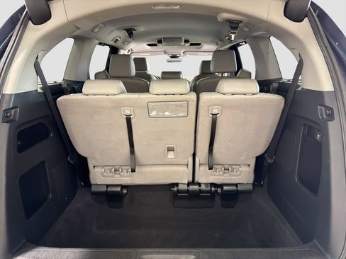 Used 2023 Honda Odyssey Touring image 12