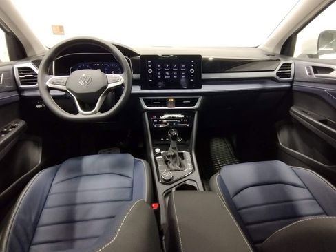 New 2025 Volkswagen Taos SEL image 36