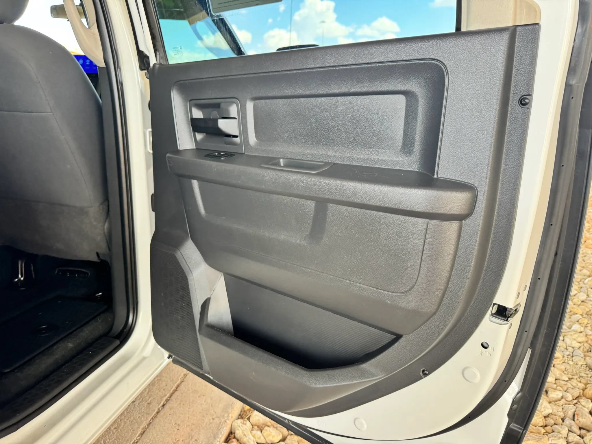 Used 2011 RAM 2500 ST w/ ST Popular Equipment Group RWD image 20