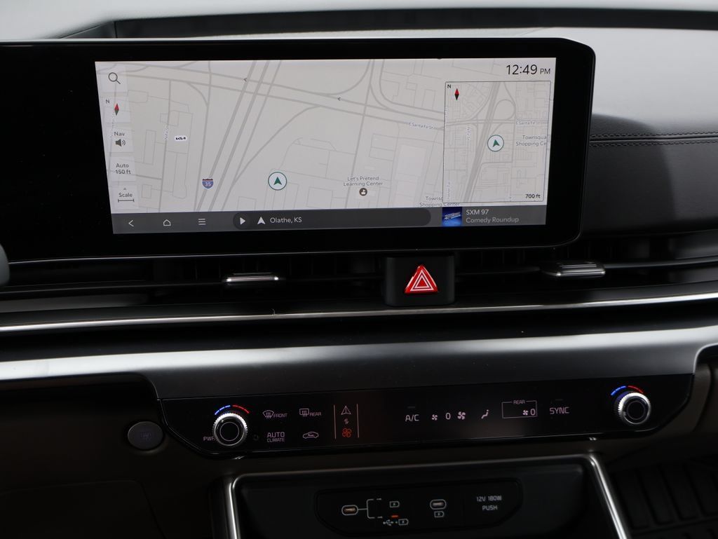 New 2025 Kia Carnival FWD image 23