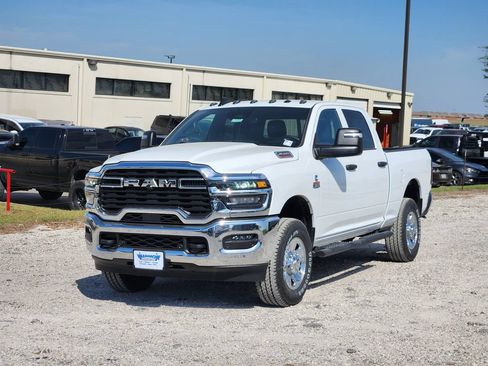 New 2026 RAM 2500 Tradesman AWD/4WD image 2