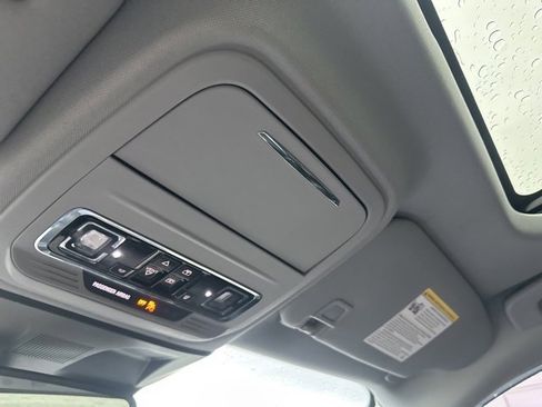 Used 2021 Lincoln Corsair AWD w/ Premium Package image 40