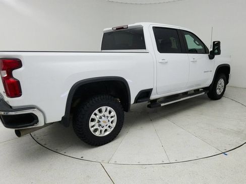 Certified 2024 Chevrolet Silverado 2500 LT AWD/4WD image 7