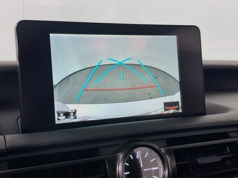 Used 2023 Lexus IS 300 w/ Comfort Package RWD image 10