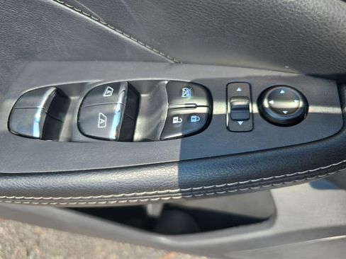 Used 2023 Nissan Maxima SV w/ Floor Mat Group image 29