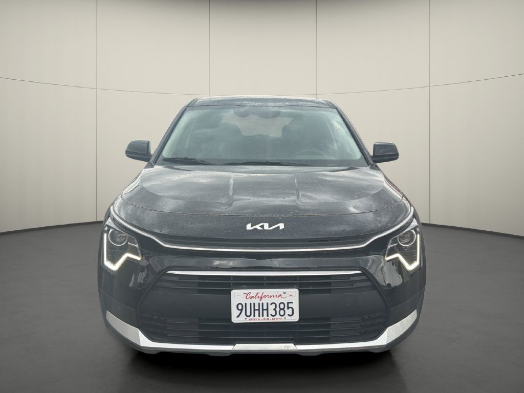 Used 2025 Kia Niro LX FWD image 2