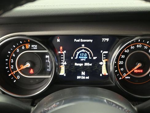 Used 2022 Jeep Gladiator Overland w/ Cold Weather Group AWD/4WD image 13