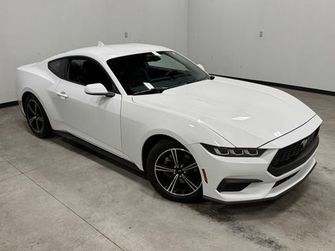 Certified 2024 Ford Mustang Coupe RWD image 33