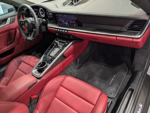 Used 2025 Porsche 911 Turbo S image 24