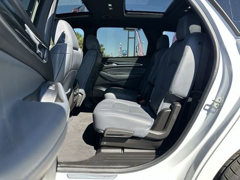 Used 2023 Buick Enclave Premium w/ Experience Buick Package image 28