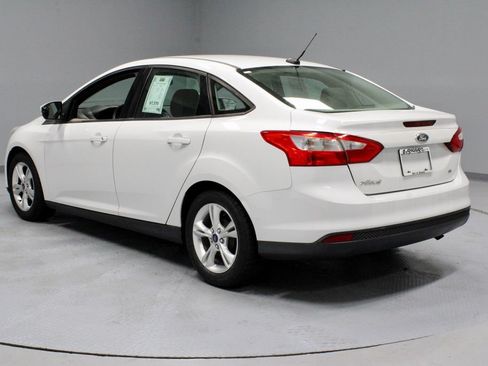 Used 2014 Ford Focus SE FWD image 6