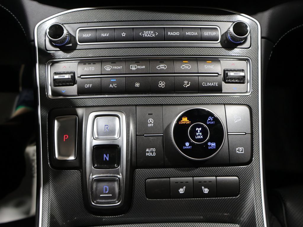 Used 2022 Hyundai Santa Fe SEL w/ Convenience + Premium Package AWD/4WD image 32