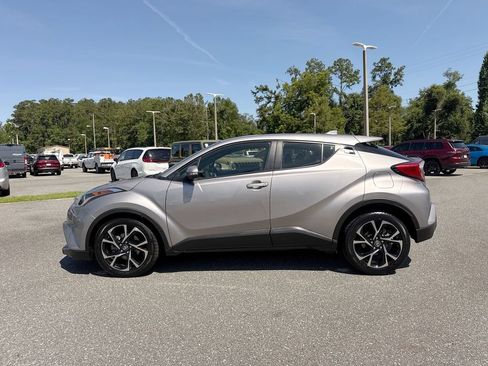 Used 2018 Toyota C-HR XLE FWD image 8
