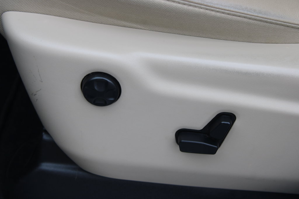 Used 2020 Dodge Durango GT RWD image 18