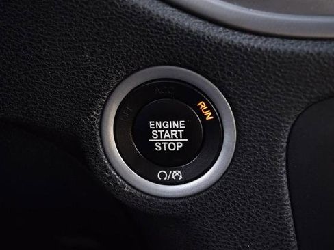 Used 2023 Dodge Charger SXT image 16