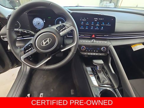 Certified 2025 Hyundai Elantra SEL w/ Cargo Package FWD image 16