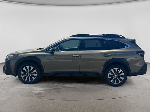 Used 2024 Subaru Outback Limited AWD/4WD image 2