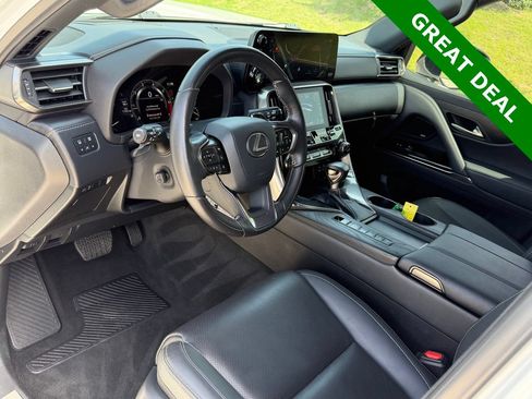 Used 2024 Lexus LX 600 4WD w/ Appearance Package image 15