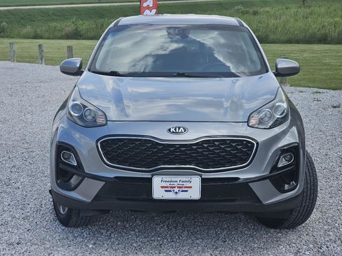 Used 2020 Kia Sportage LX AWD/4WD image 3