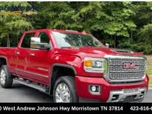 Used 2019 GMC Sierra 2500 Denali w/ Duramax Plus Package AWD/4WD image 1