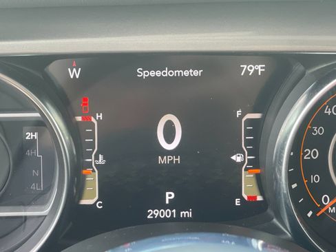 Used 2023 Jeep Gladiator Overland w/ Cold Weather Group AWD/4WD image 29