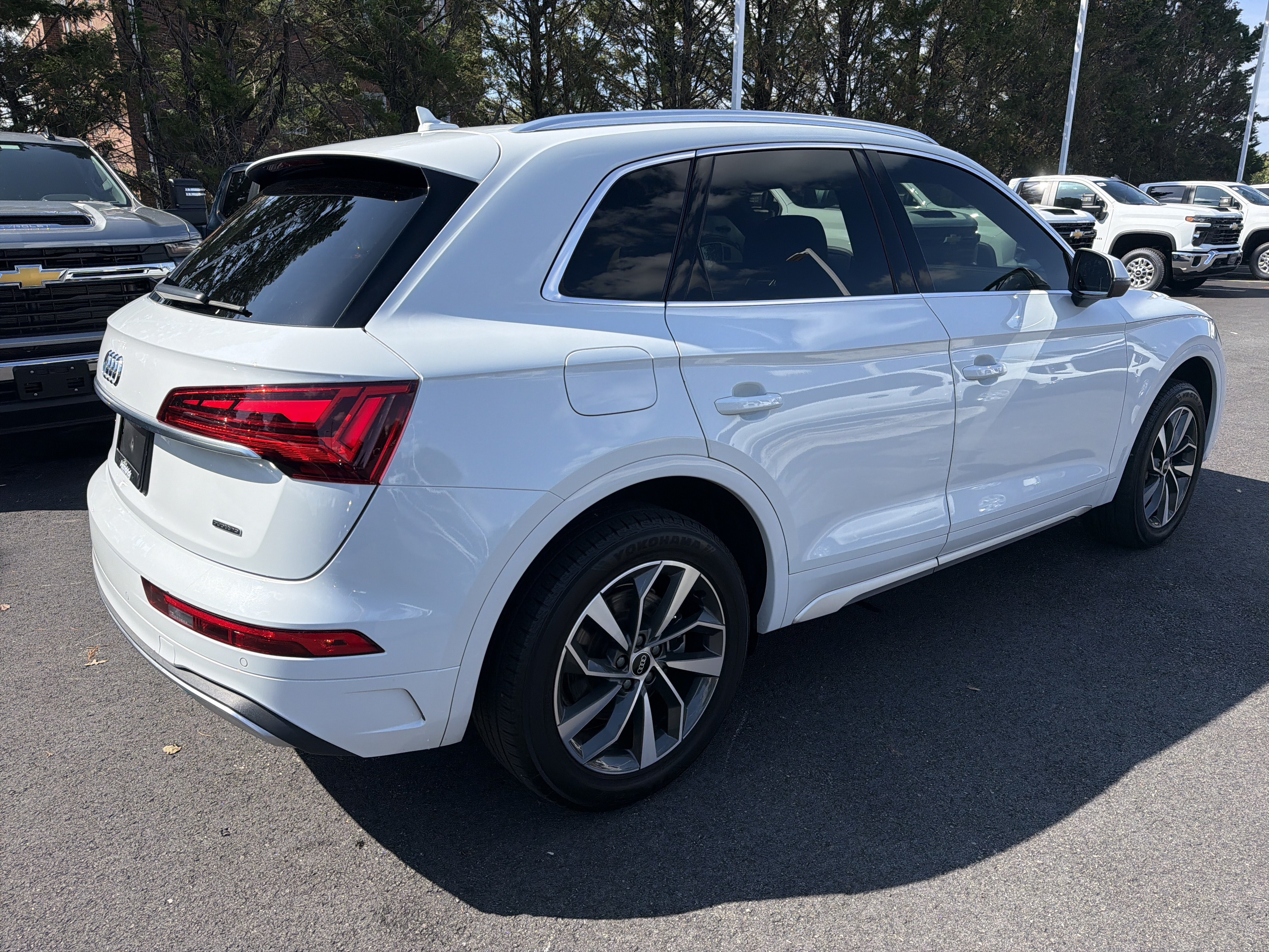 Used 2021 Audi Q5 2.0T Premium w/ Convenience Package AWD/4WD image 10