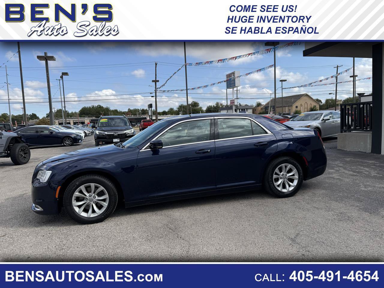 Used 2016 Chrysler 300 Limited RWD image 1