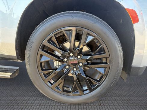 Certified 2023 GMC Yukon Denali w/ Max Trailering Package AWD/4WD image 10