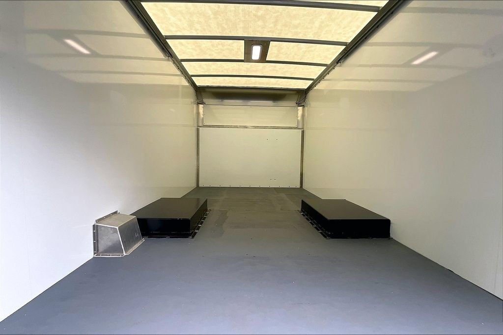 New 2024 Ford E-450 and Econoline 450 Super Duty w/ Driver's Safety Package RWD image 10