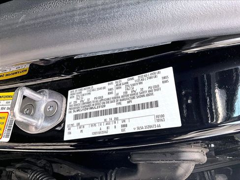 Used 2021 Lincoln Corsair AWD w/ Premium Package image 31