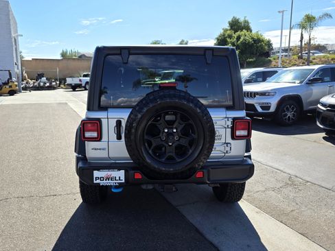 Certified 2023 Jeep Wrangler Unlimited image 4