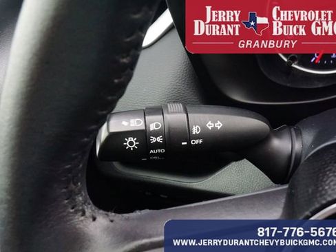 Used 2020 Toyota RAV4 XLE Premium image 15