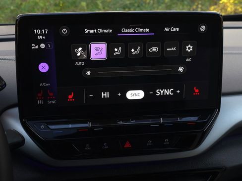 Used 2023 Volkswagen ID.4 Pro image 33