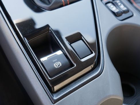 Used 2024 Subaru Crosstrek 2.5i Limited image 32