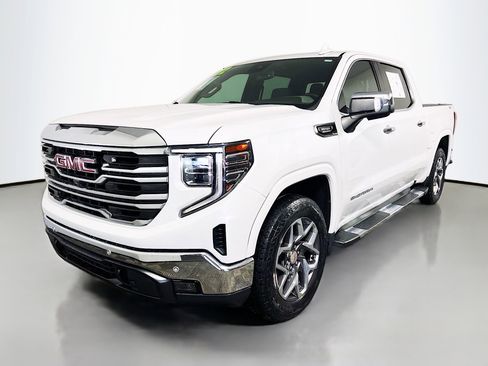 Used 2022 GMC Sierra 1500 SLT w/ SLT Premium Plus Package image 9